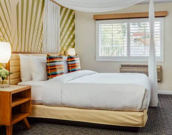 Day use room with natural light at Wild Palms Hotel.
