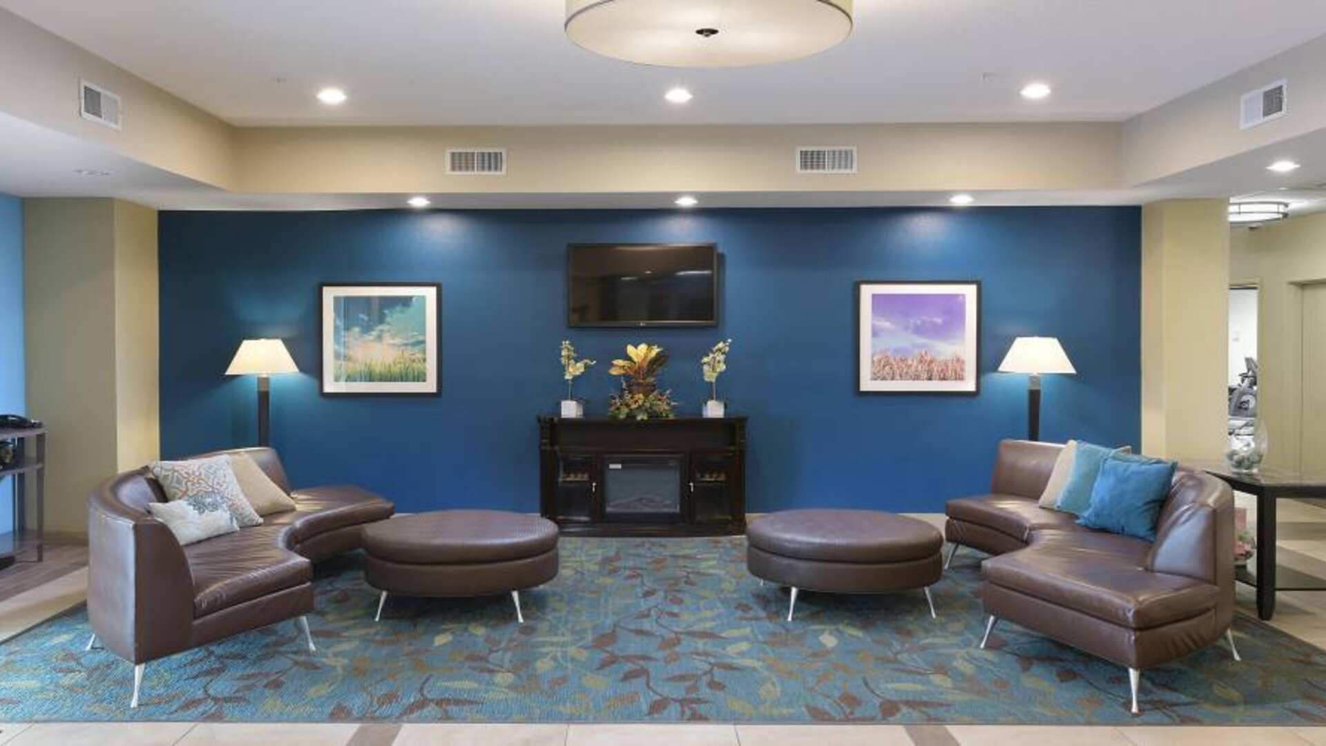 Lobby and coworking lounge at Candlewood Suites Odessa.