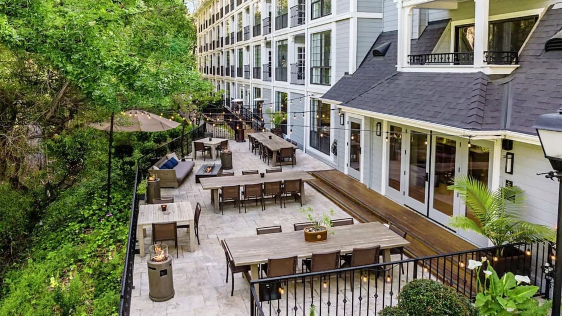 Beautiful outdoor terrace at The Inn At Saratoga, Tapestry Collection By Hilton.