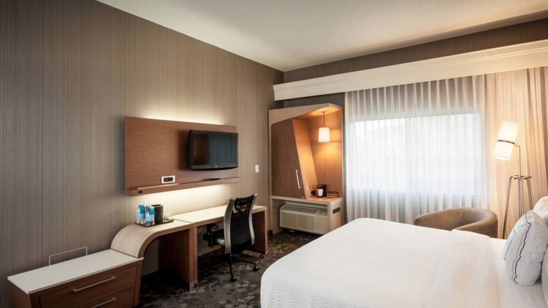 Courtyard By Marriott Henderson Green Valley