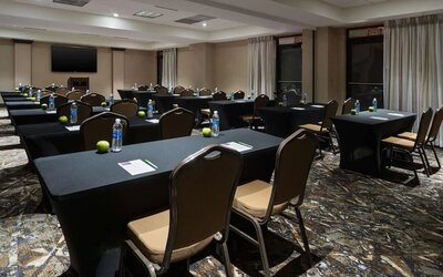 Meeting room at Hyatt Place Fort Lauderdale Cruise Port.