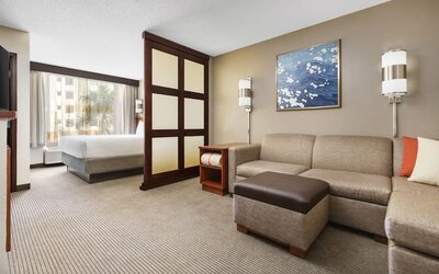 Day use room with living area at Hyatt PLACE Fort Lauderdale Airport - South & Cruise Port.