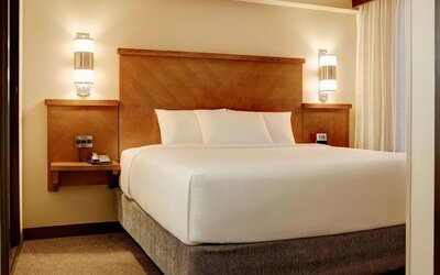 Day use room at Hyatt Place Chicago, Lombard / Oak Brook.