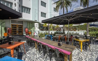 Outdoor meeting space at Catalina Hotel & Beach Club.