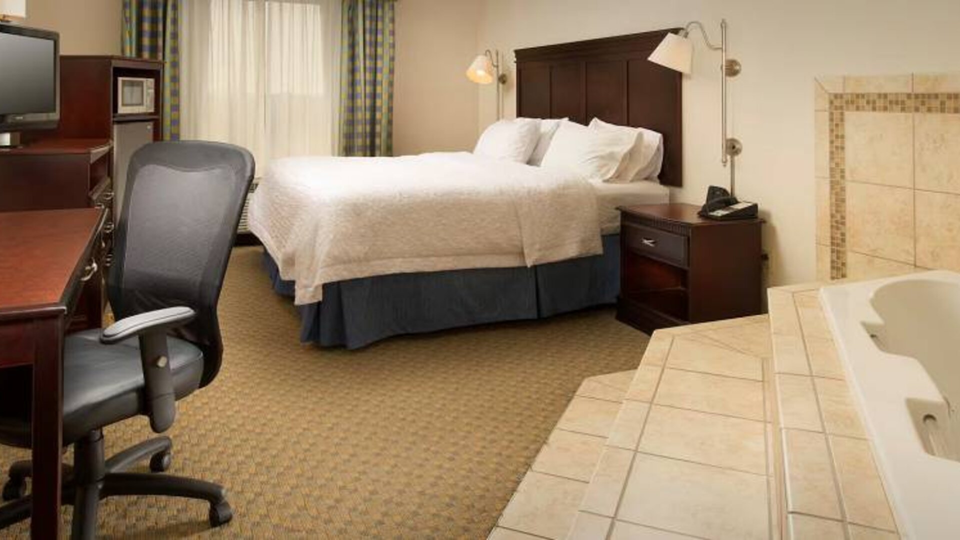 Hampton Inn Syracuse Clay