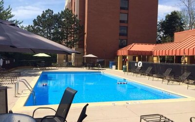 Relaxing outdoor pool at Radisson Hotel Schaumburg.