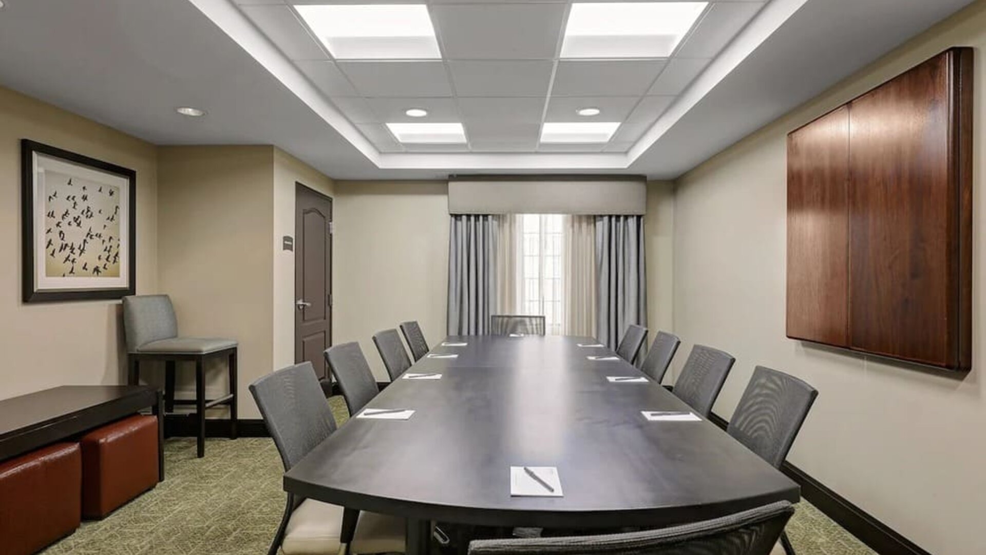 Professional meeting room at Staybridge Suites Washington D.C.- Greenbelt.