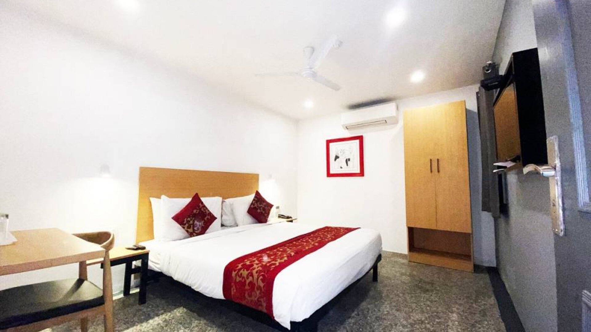 Hotel Golden Saffron