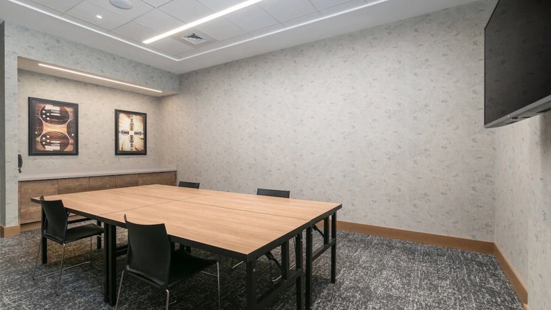 Meeting room at TownePlace Suites Nashville Midtown.