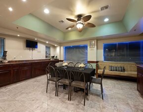 Dining and meeting space at Casa Rosa Inn.