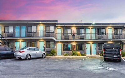 Parking area at Travelodge LAX By Wyndham.