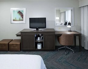 Day use room amenities at Hampton Inn Los Angeles-Orange County-Cypress.