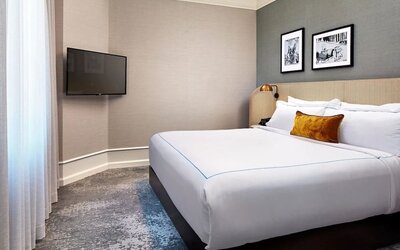 Day use room with TV at The Citizen Hotel, Autograph Collection.