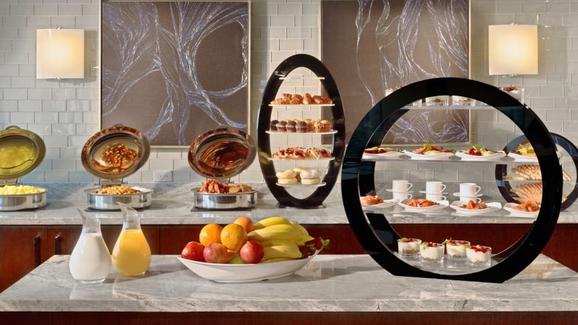 Royal Sonesta Houston Galleria serves up breakfast including a wide array of hot beverages and healthy options.