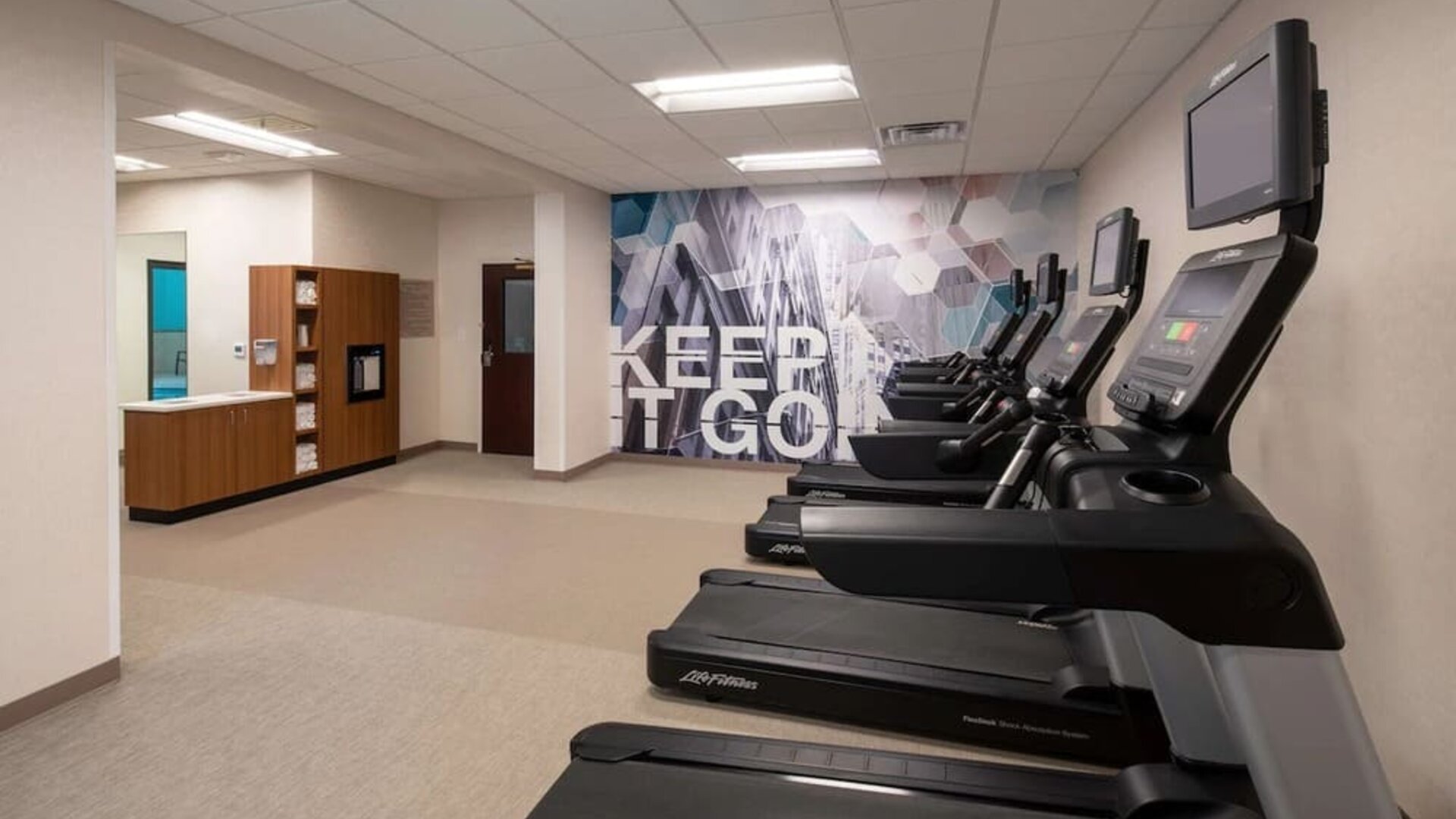 The hotel fitness center is equipped with numerous treadmills for guests keen to stay in shape, and has plenty of towels.