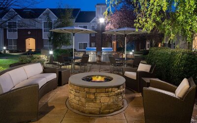The hotel’s fire pit is has sofa and armchair seating around it, making it ideal for socializing or co-working.