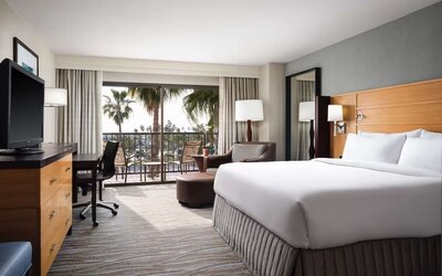 Delux king room with natural light at Sonesta Redondo Beach & Marina.
