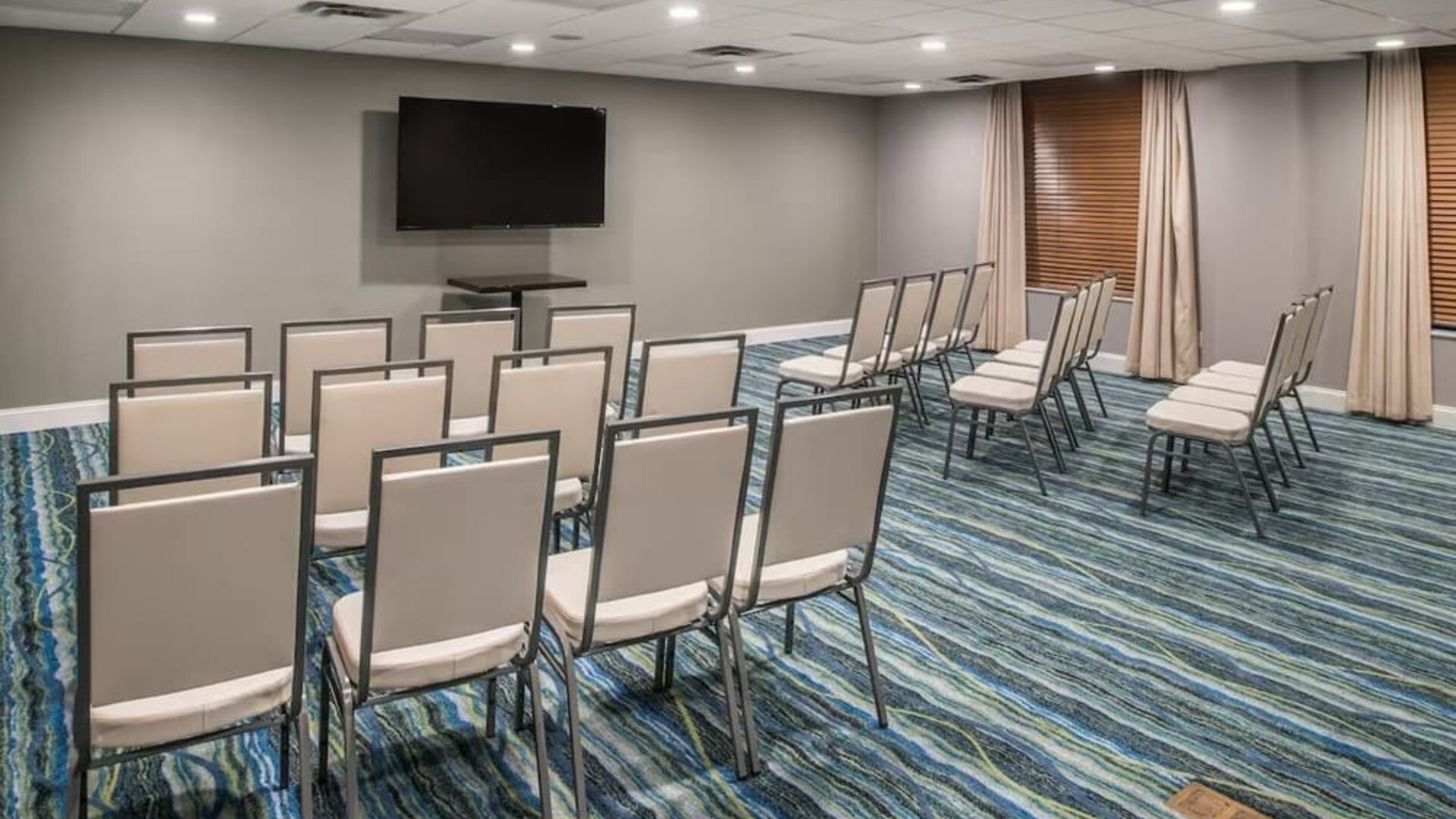 Meeting room available at Holiday Inn Belcamp - Aberdeen Area.