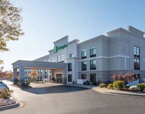 Parking available at Holiday Inn Belcamp - Aberdeen Area.