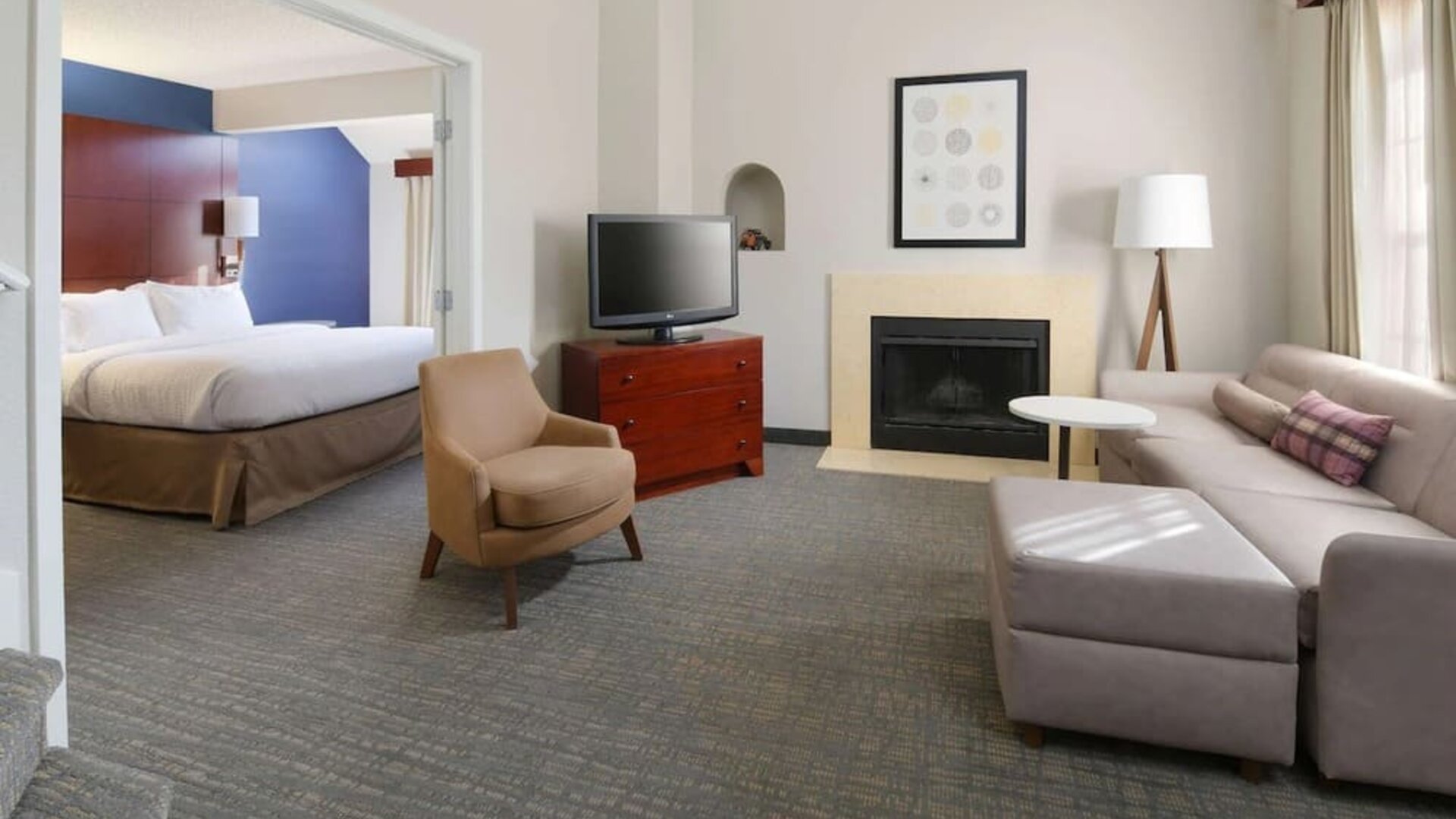 Spacious day use room at Sonesta ES Suites Albuquerque.