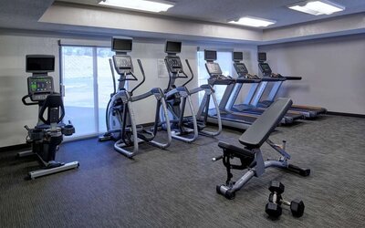 Fitness center at Sonesta Select Minneapolis Eden Prairie.