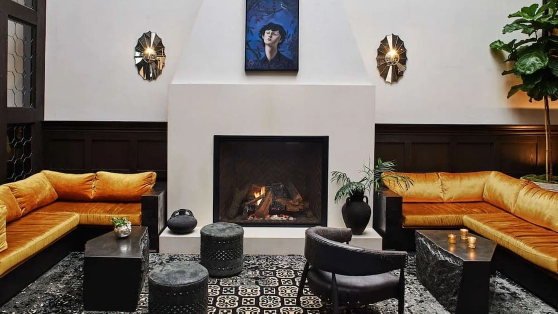 Lobby and fire place at Hotel Figueroa.