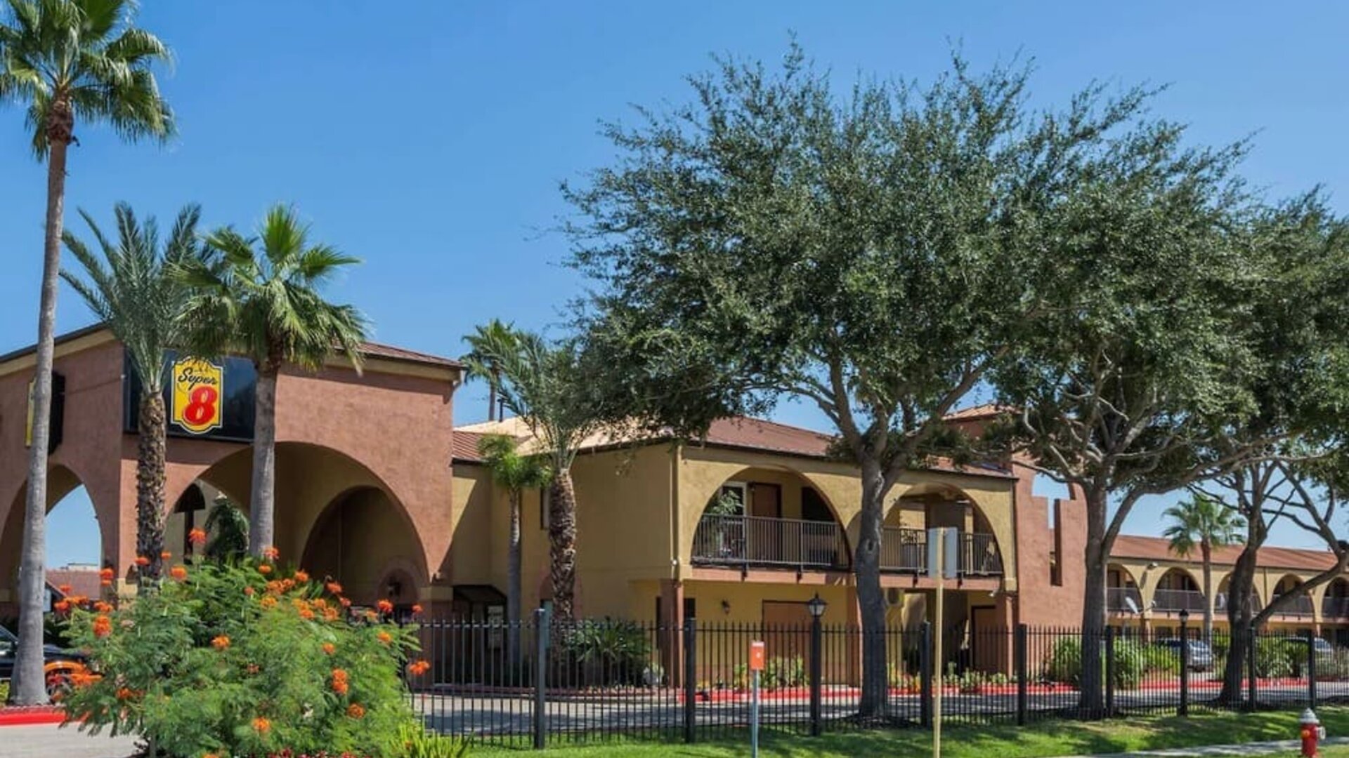 Outdoor garden space at Super 8 By Wyndham Houston/Webster.