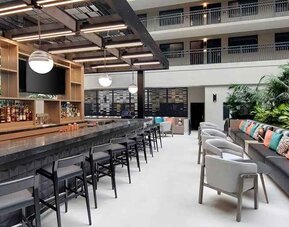 Coworking and lounge area at Embassy Suites By Hilton San Rafael Marin County.
