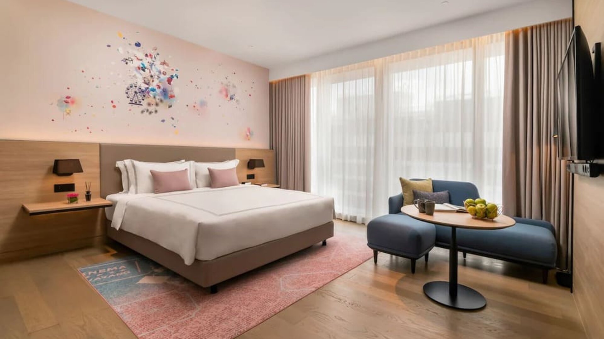 Day use room with natural light at Capri By Fraser Bukit Bintang.