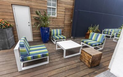 Outdoor terrace at Chesterfield Hotel & Suites.