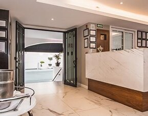 Isaaya Hotel Boutique By WTC