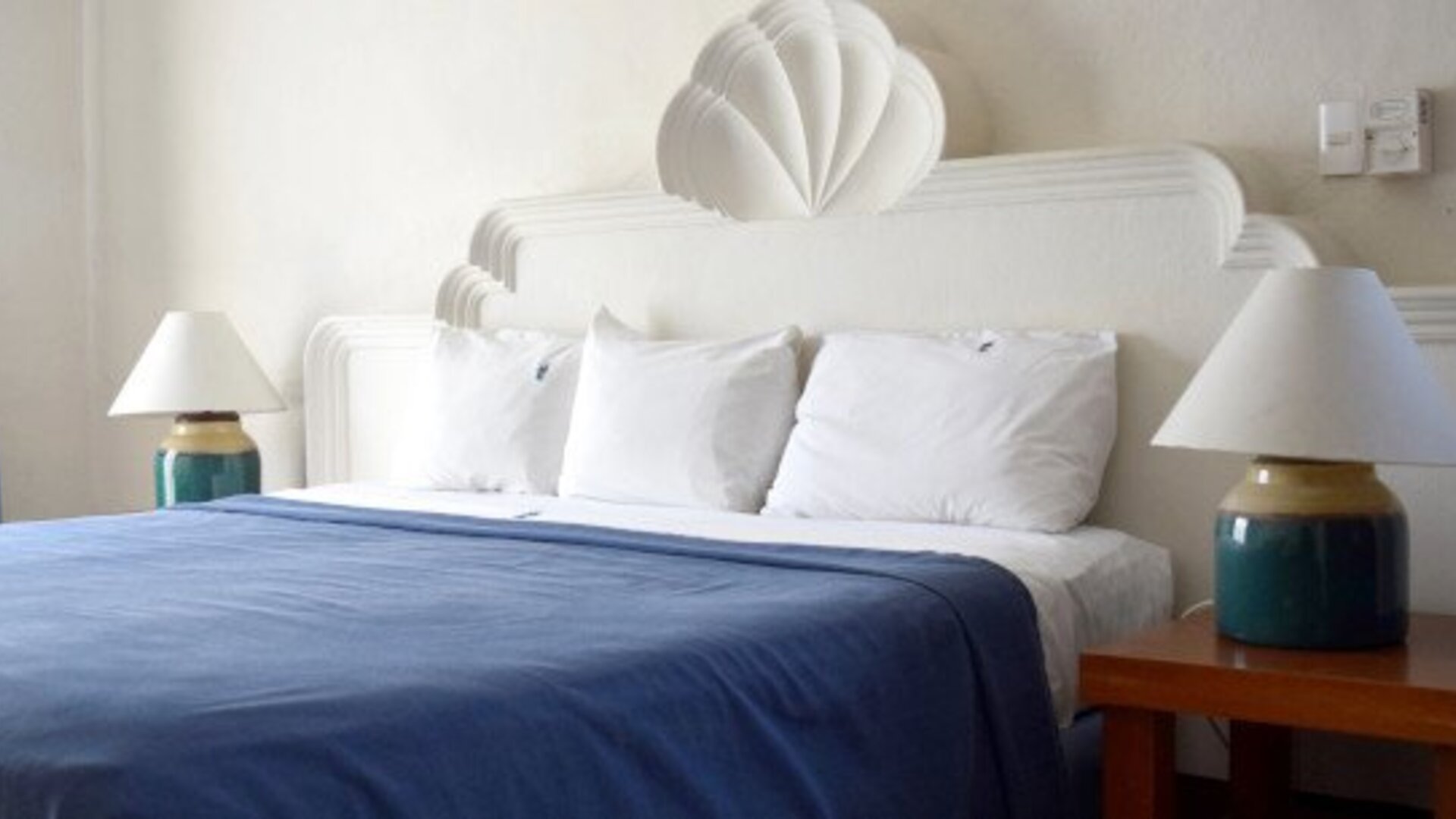 Puerto De Luna Pet Friendly & Family Suites