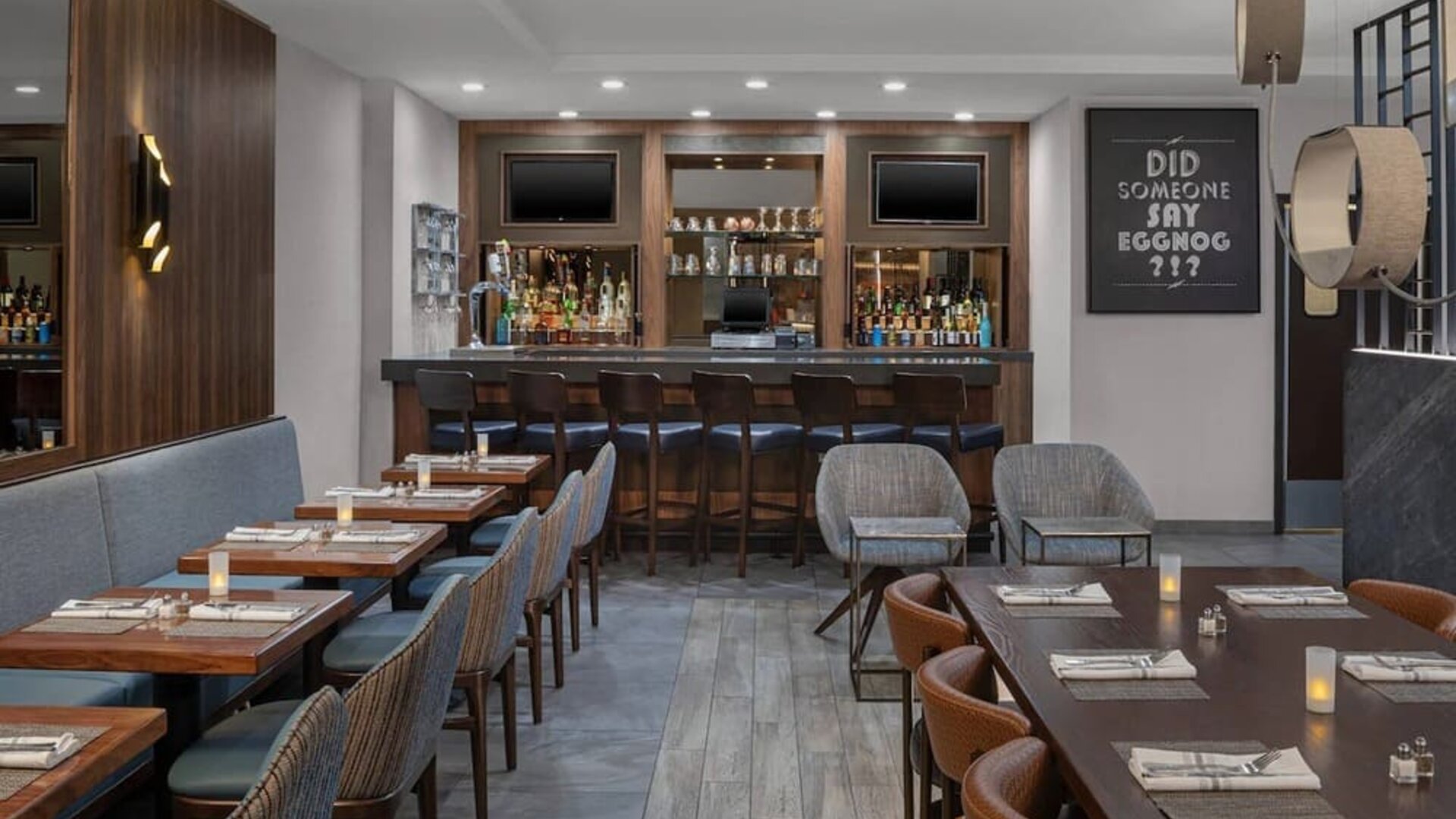 Dining room at Fairfield Inn & Suites By Marriott New York Staten Island.