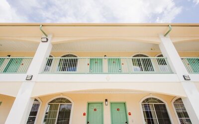 Hotel exterior at Palace Inn I-10 West & Beltway 8.