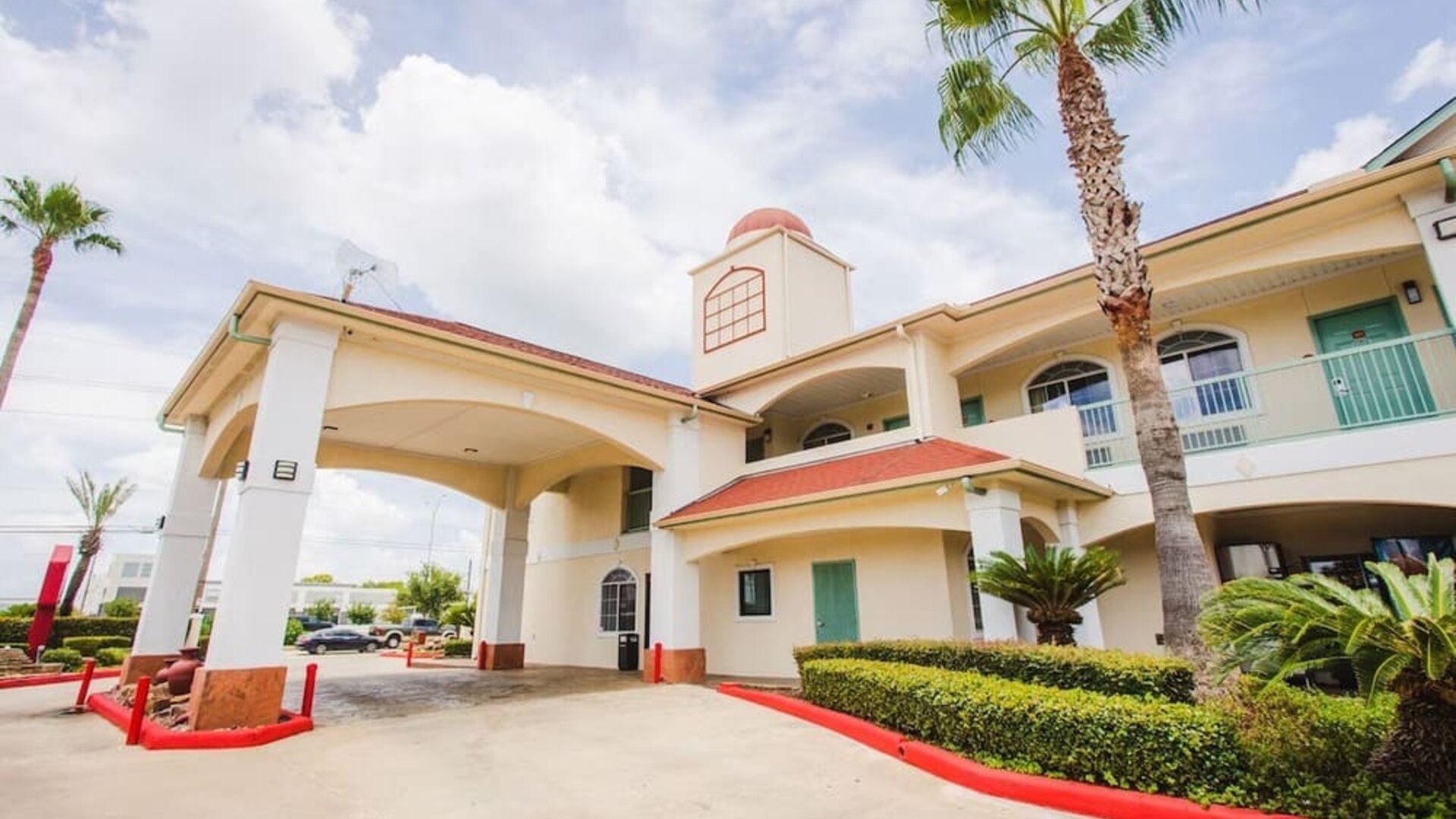 Parking available at Palace Inn I-10 West & Beltway 8.