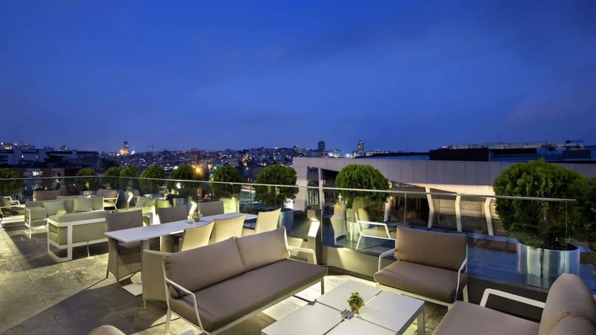 Rooftop terrace at DoubleTree By Hilton Istanbul - Piyalepasa.
