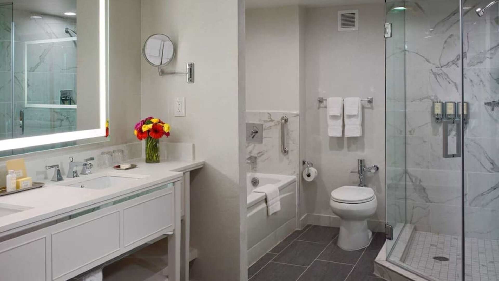 Guest bathroom at Royal Sonesta New Orleans.