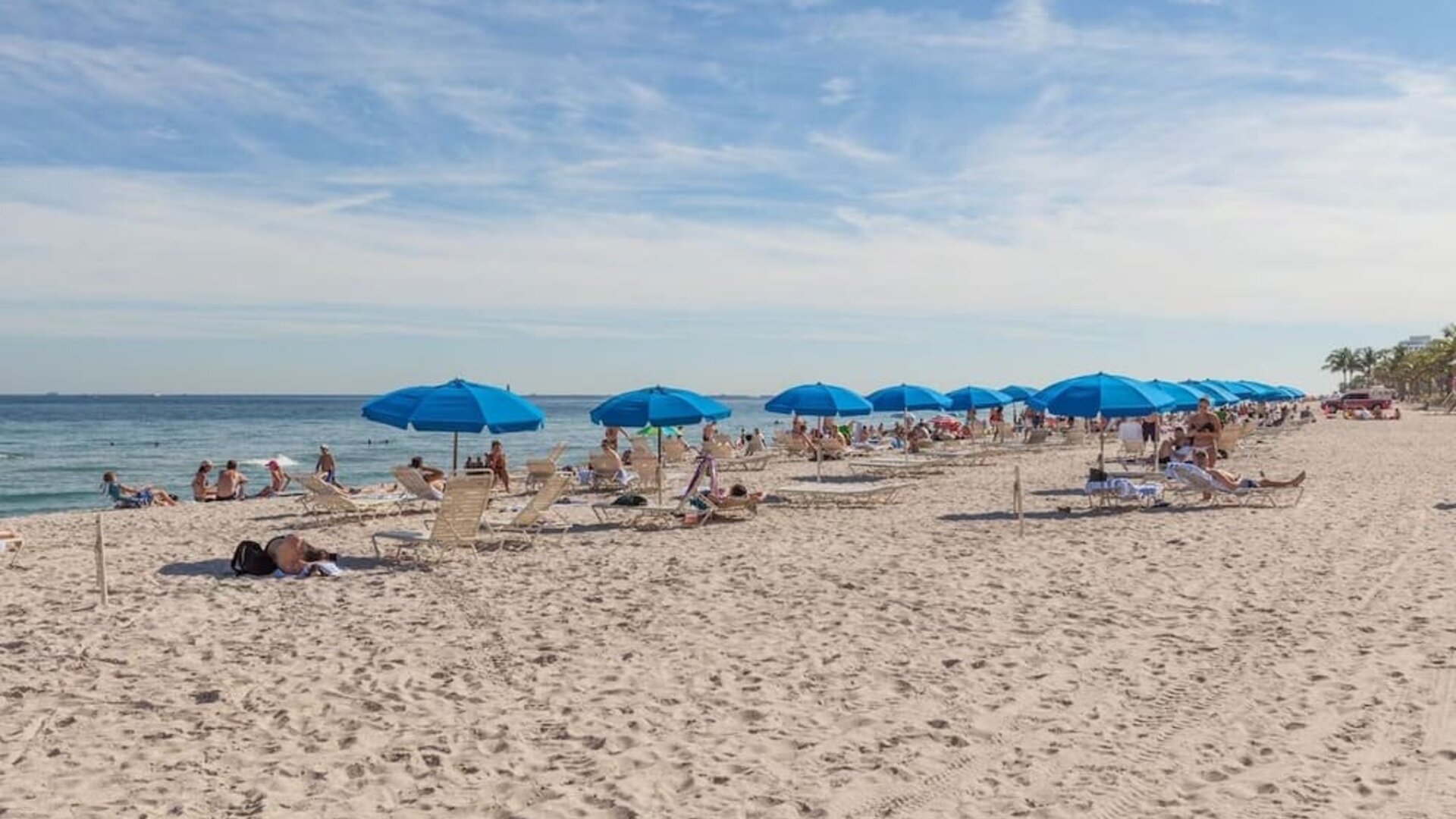 Beach access at Sonesta Fort Lauderdale Beach.