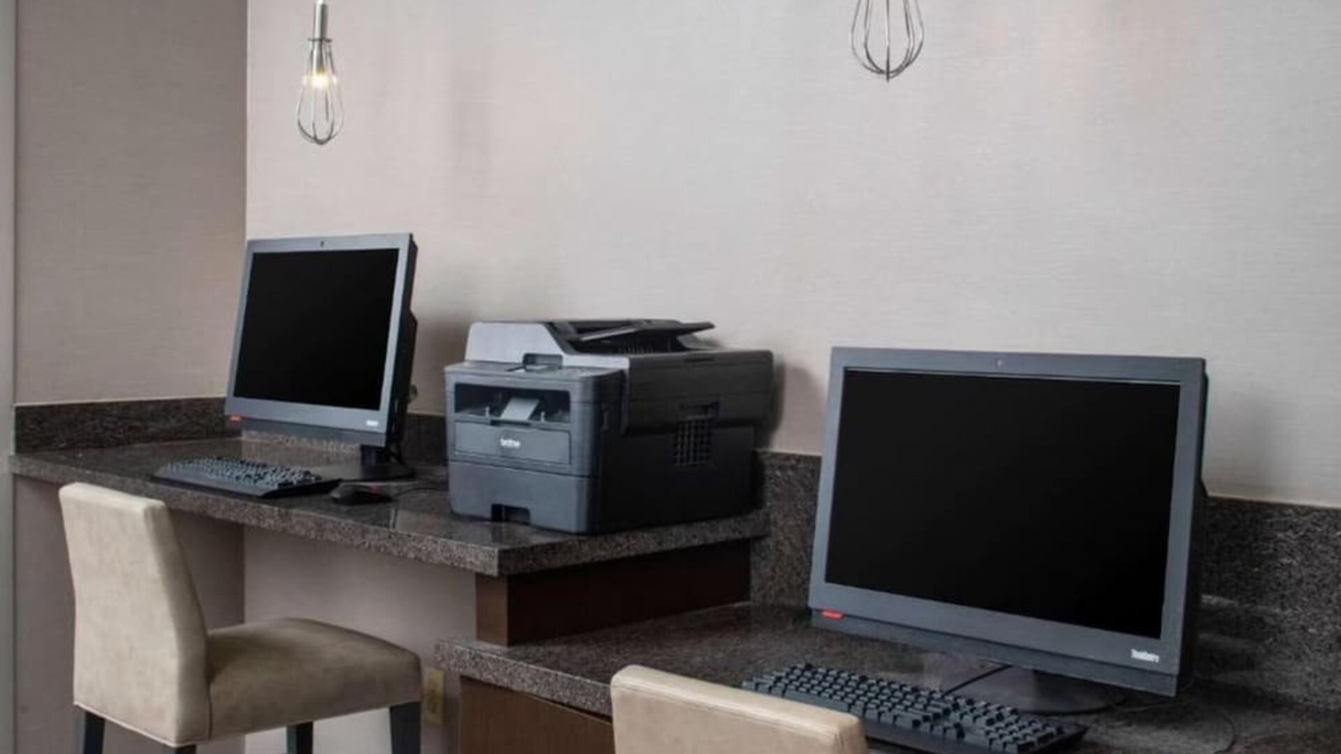 Business center at Sonesta ES Suites New Orleans.