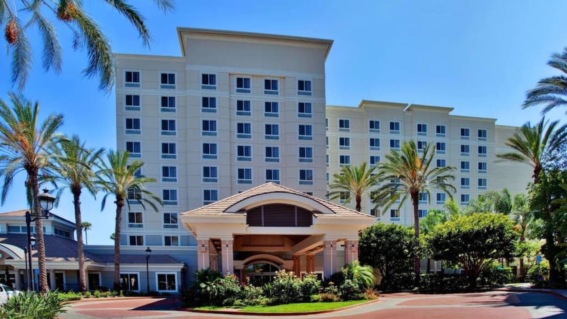 Parking available at Sonesta Anaheim Resort Area.