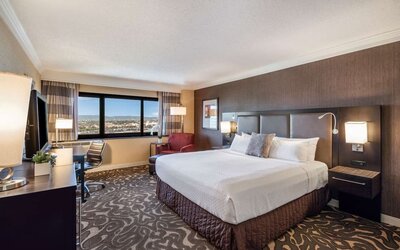 Day use room with natural light at Sonesta Los Angeles Airport LAX.