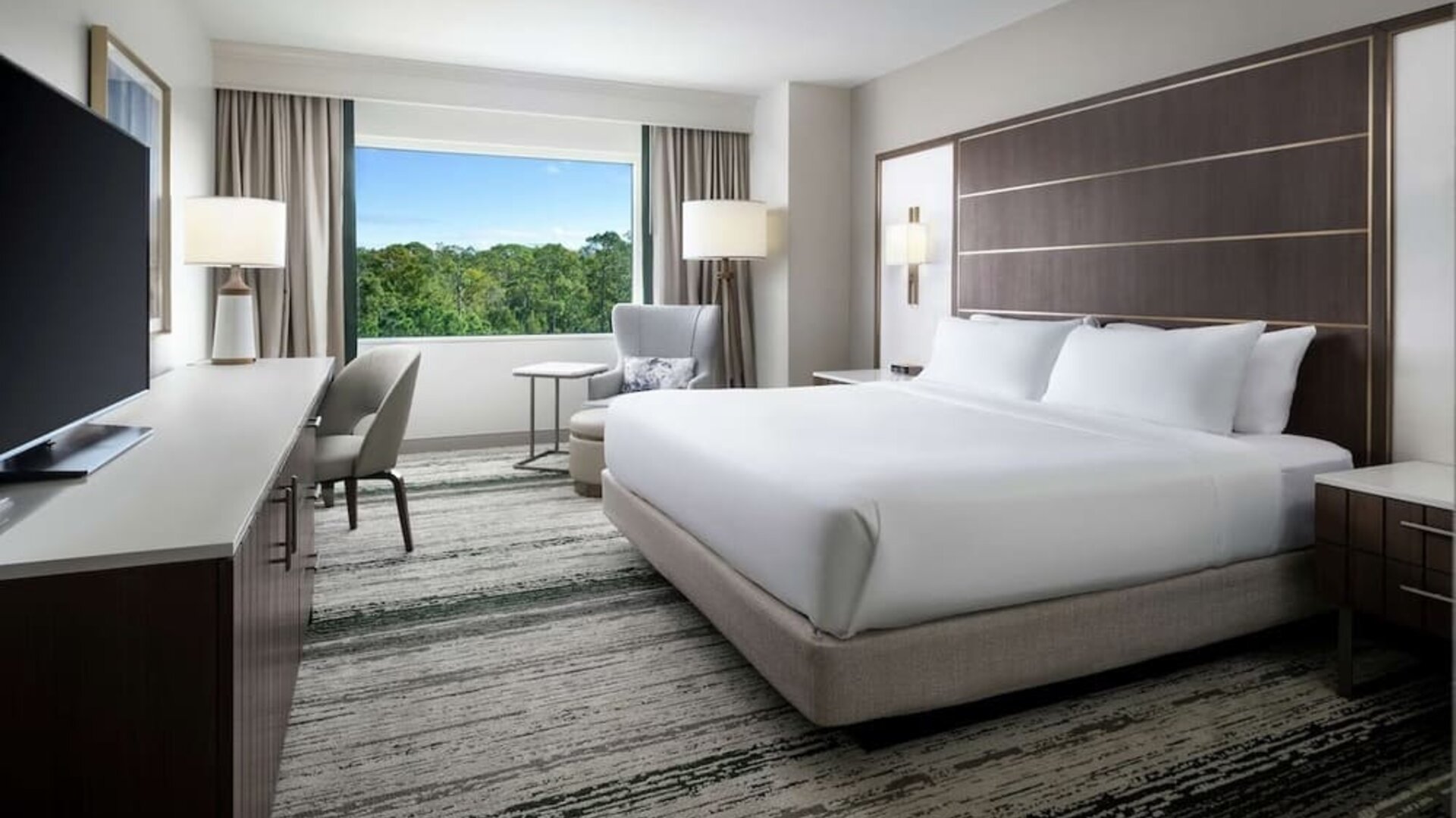 Romantic king room at Signia By Hilton Orlando Bonnet Creek.