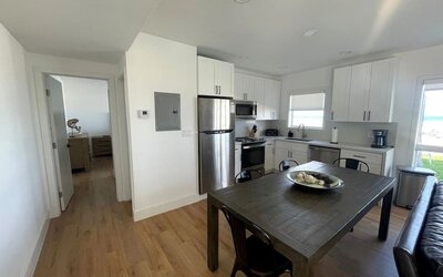 King room with lounge area at Shore View Hotel.