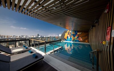 Stunning rooftop pool at Hilton Garden Inn Lima Miraflores.