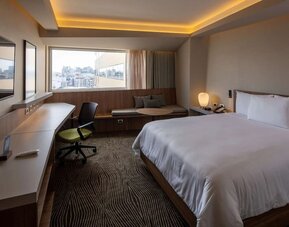 King bed at Hilton Garden Inn Lima Miraflores.