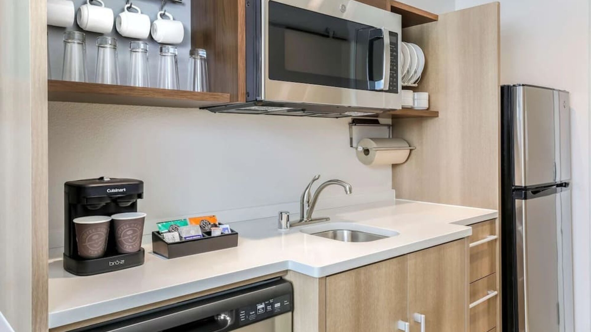 Day room with kitchen at Home2 Suites By Hilton West Sacramento.