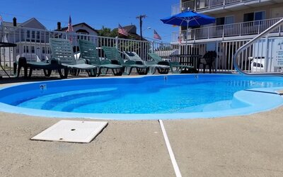Outdoor pool at Bay Breeze Motel.