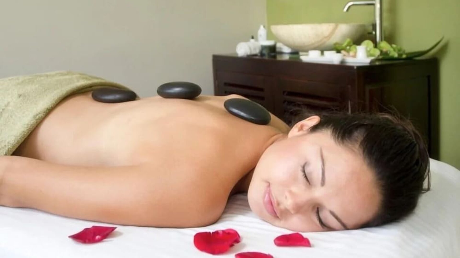 Spa and massage available at Oyster Bay Beach Resort.