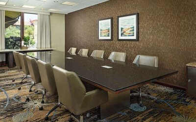 Meeting room at DoubleTree By Hilton Ontario Airport.