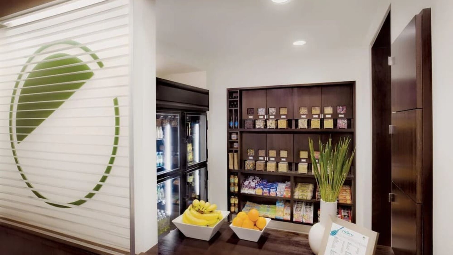 Snack bar and convenience store at Element Miami Doral.